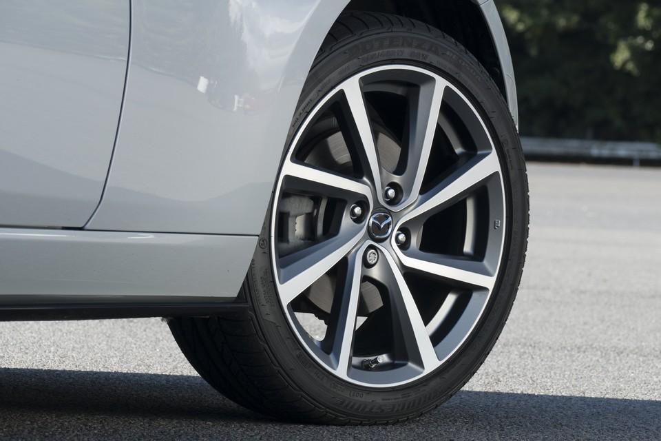 hd-mazda_mx_5_recaro_sport_edition_1-2