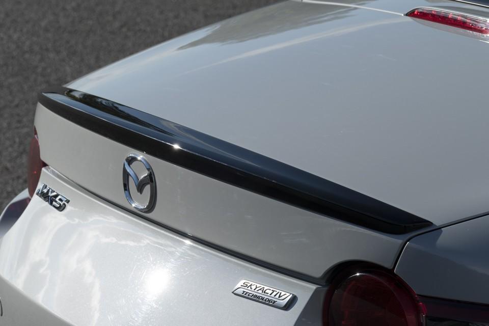 hd-mazda_mx_5_recaro_sport_edition_1-3