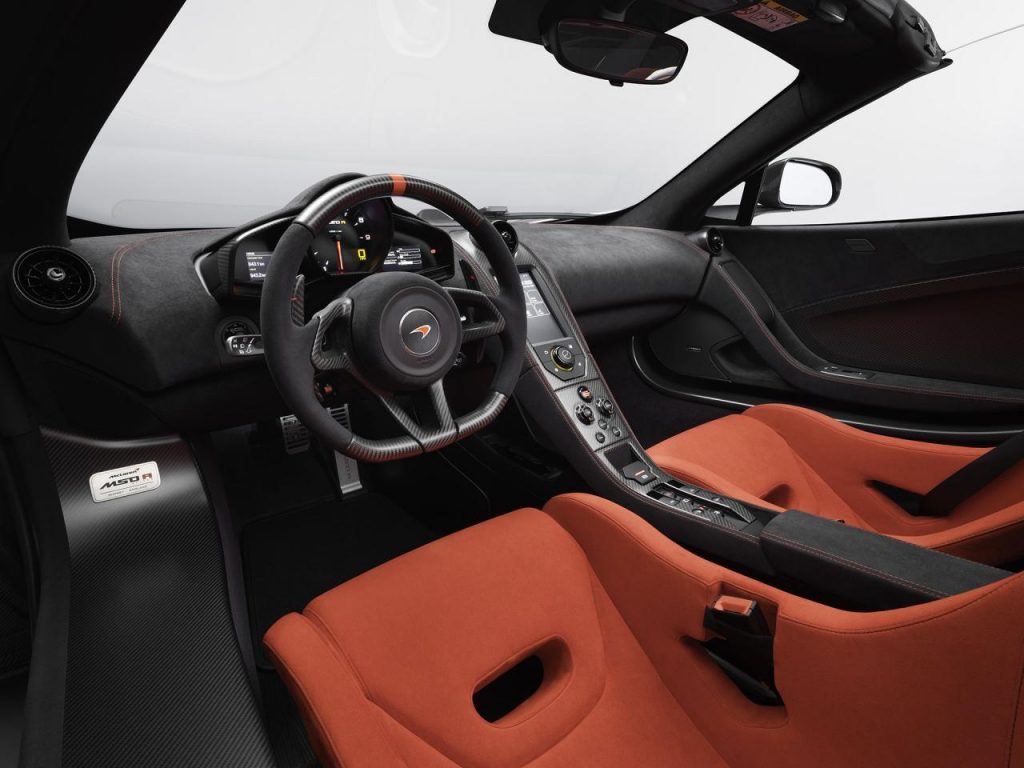 hd-mclaren_mso_r_coup_et_spider_problme_de_riche_1-8