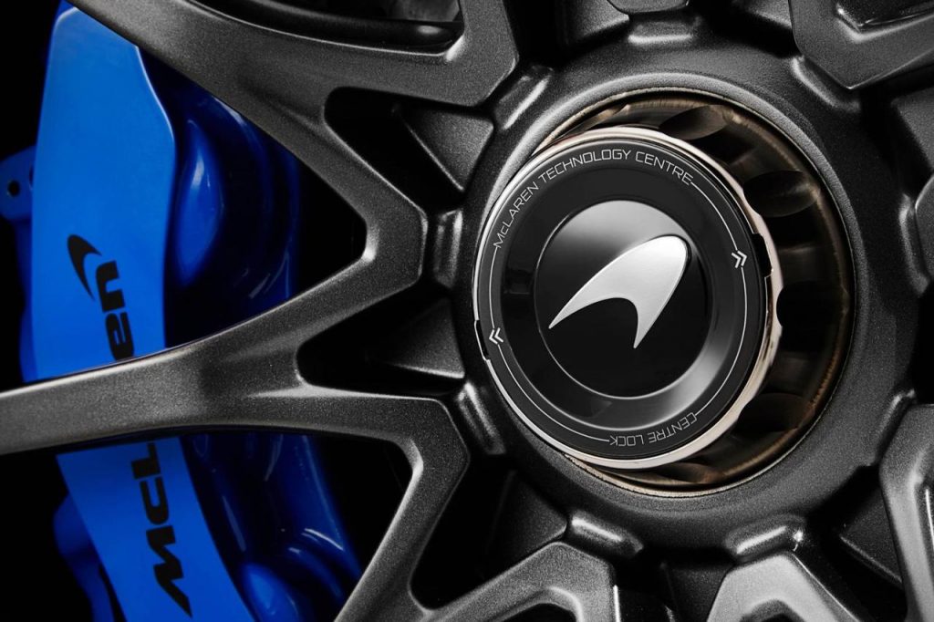 hd-mclaren_prsente_la_senna_1-1