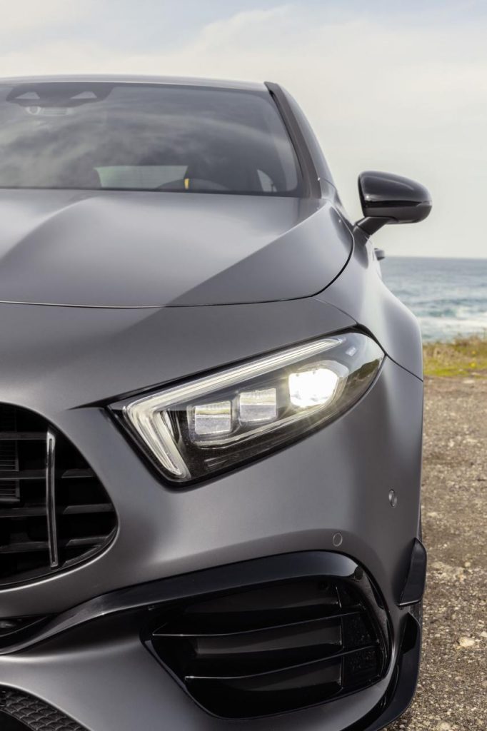 hd-mercedes_amg_a_45_4maticplus_et_cla_45_4maticplus_les_enfants_terribles_1-10