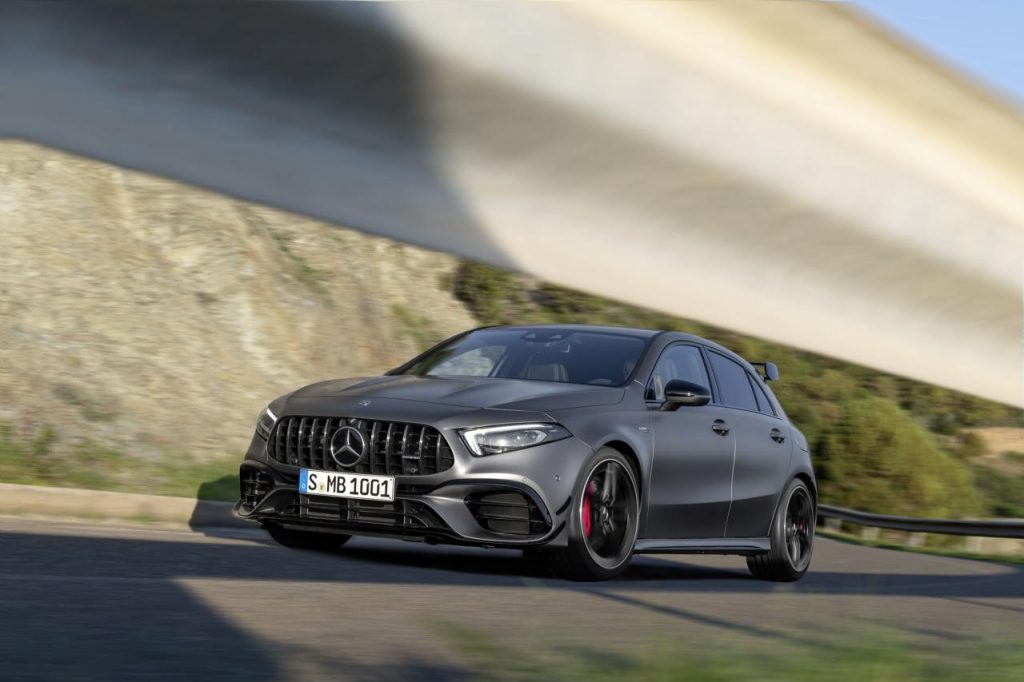 hd-mercedes_amg_a_45_4maticplus_et_cla_45_4maticplus_les_enfants_terribles_1-6