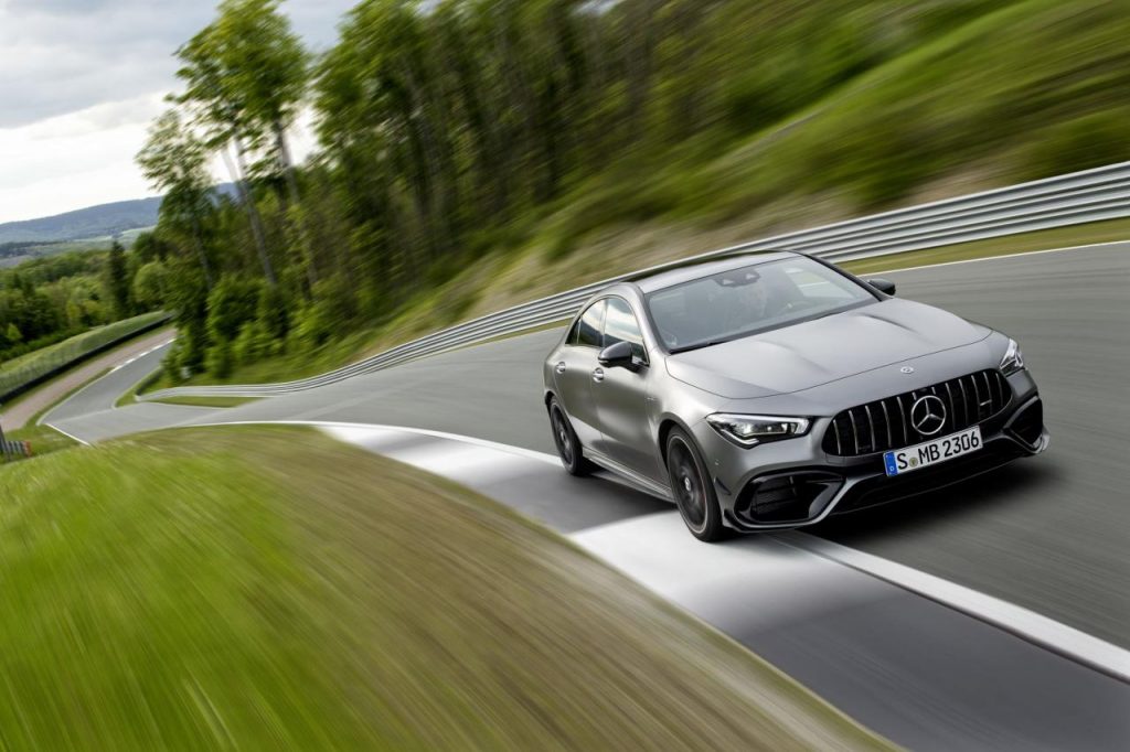 hd-mercedes_amg_a_45_4maticplus_et_cla_45_4maticplus_les_enfants_terribles_3-29