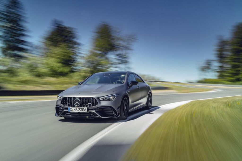 hd-mercedes_amg_a_45_4maticplus_et_cla_45_4maticplus_les_enfants_terribles_3-37