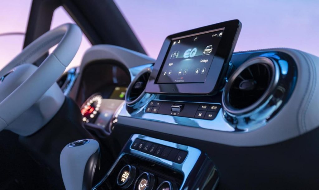 hd-mercedes_concept_eqt_le_classe_t_se_rinvente_1-6