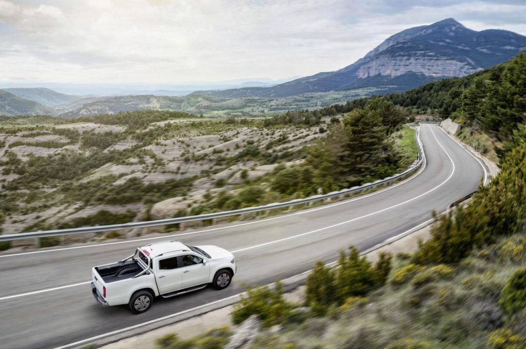 hd-mercedes_dvoile_son_premier_pick_up_le_classe_x_3-11