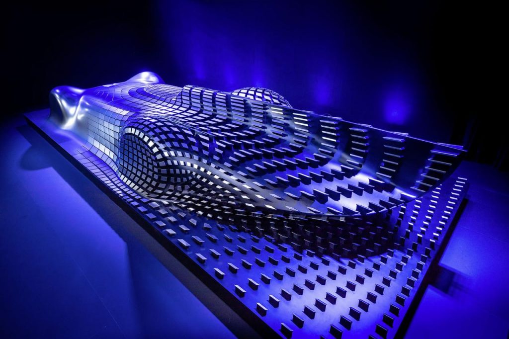 hd-mercedes_tease_un_concept_pour_pebble_beach_1-2