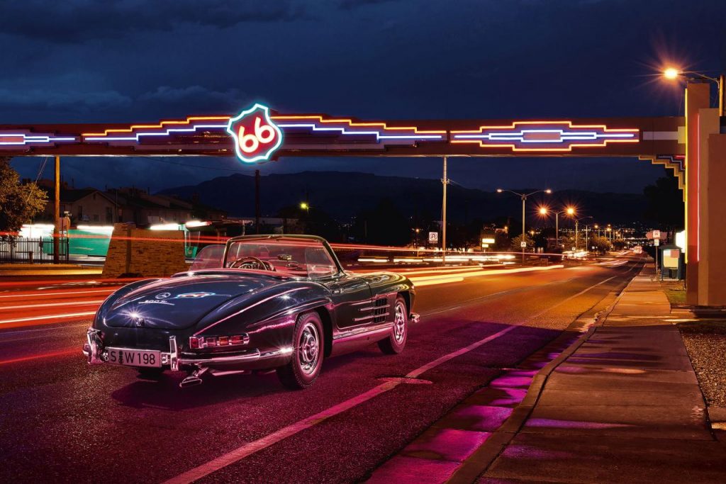 hd-mercedes_un_calendrier_2017_l_chelle_1_18me_1