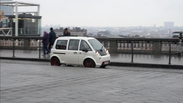 hd-mia_electric_renat_de_ses_cendres_en_suisse_1-4