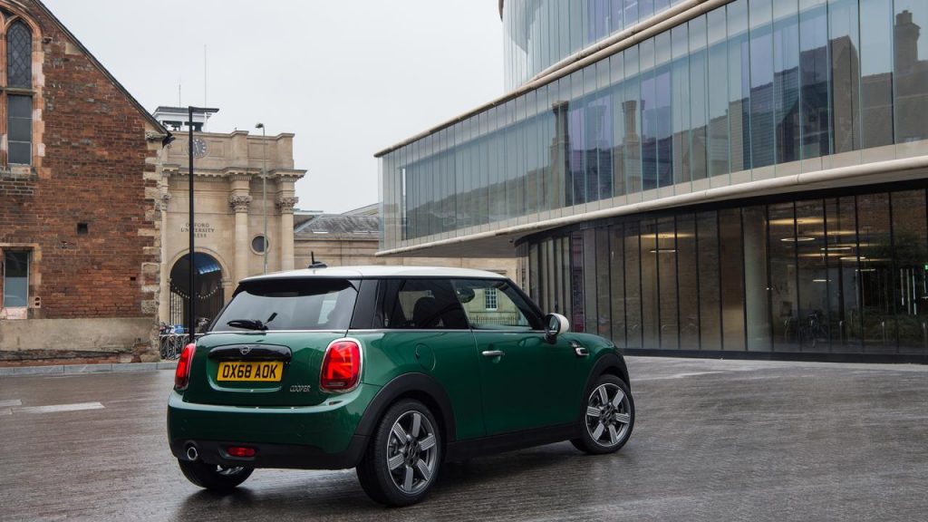 hd-mini_clbre_son_60me_anniversaire_avec_une_srie_spciale_1-14