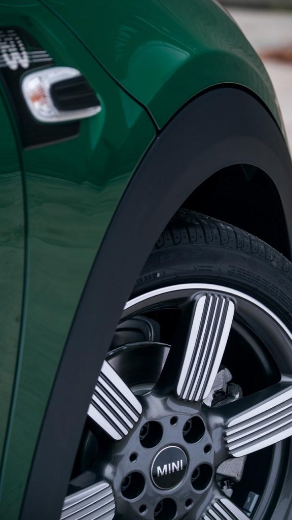 hd-mini_clbre_son_60me_anniversaire_avec_une_srie_spciale_1-7