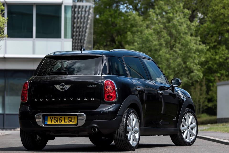hd-mini_countryman_business_1-2