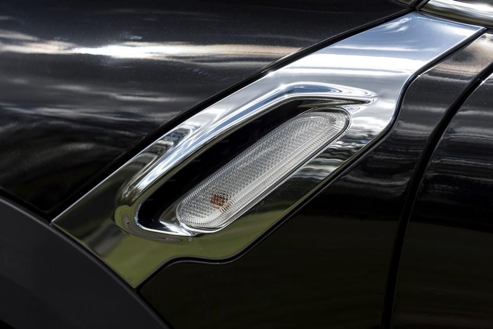 hd-mini_countryman_business_1-4