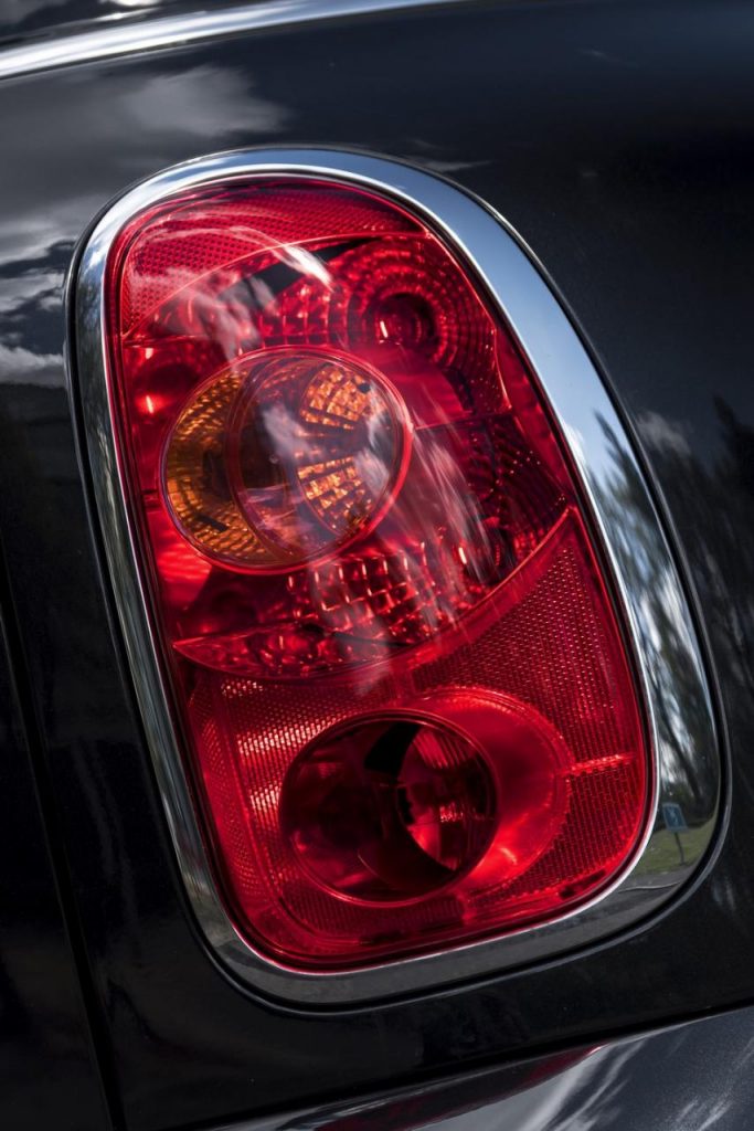 hd-mini_countryman_business_1-6