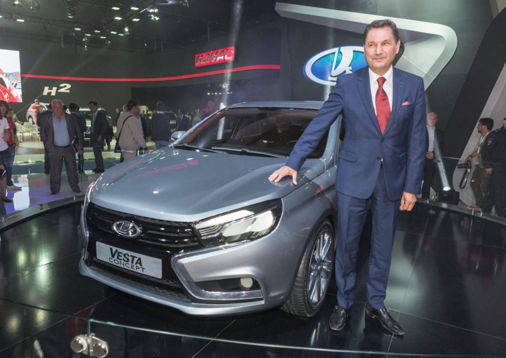 hd-moscou_2014_lada_vesta_et_xray2_concept_1-1