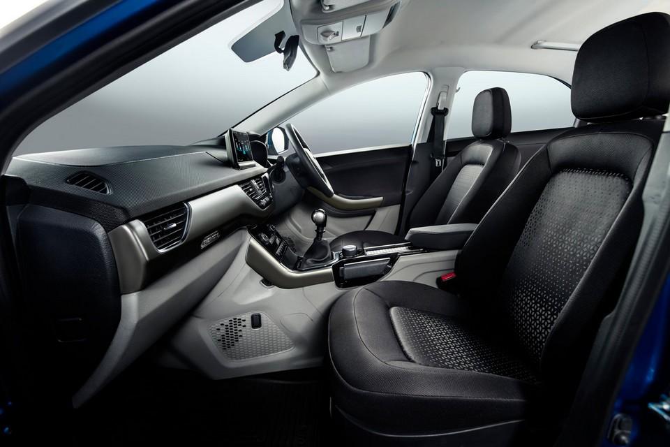 hd-new_delhi_2016_tata_nexon_1-1