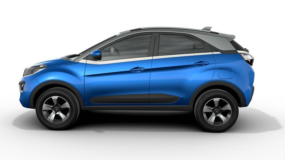 hd-new_delhi_2016_tata_nexon_1-2
