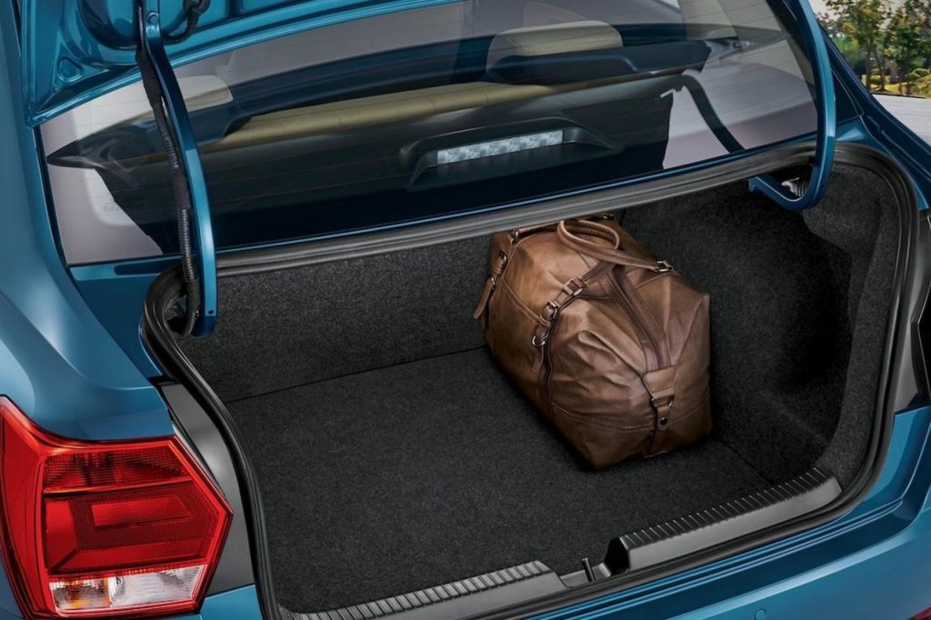 hd-new_delhi_2016_volkswagen_ameo_1-9