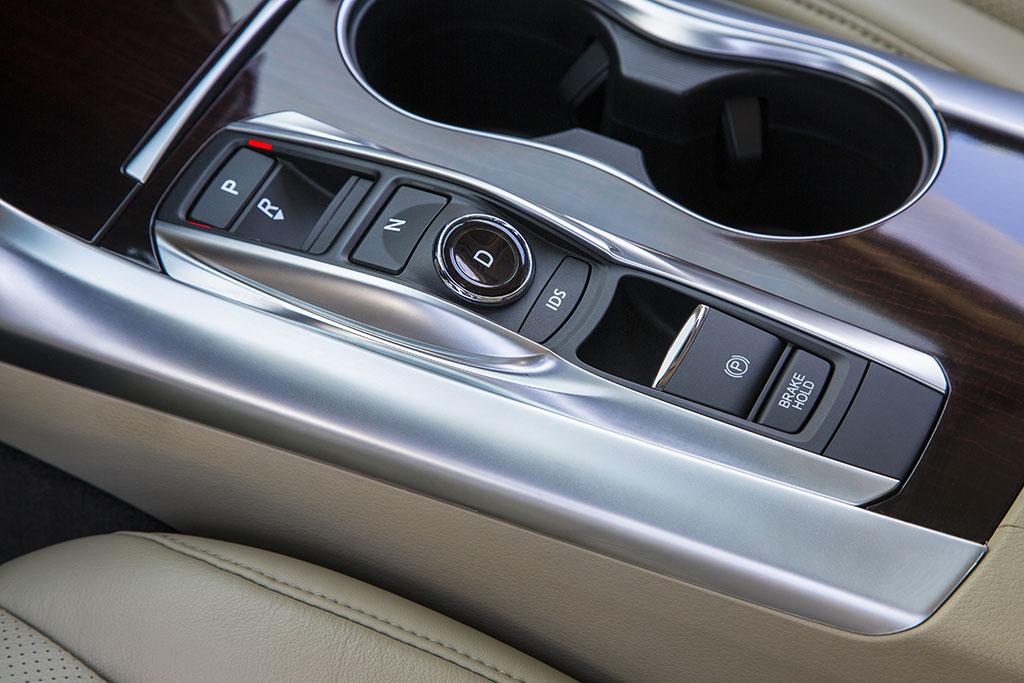 hd-new_york_2014_acura_tlx_1-15