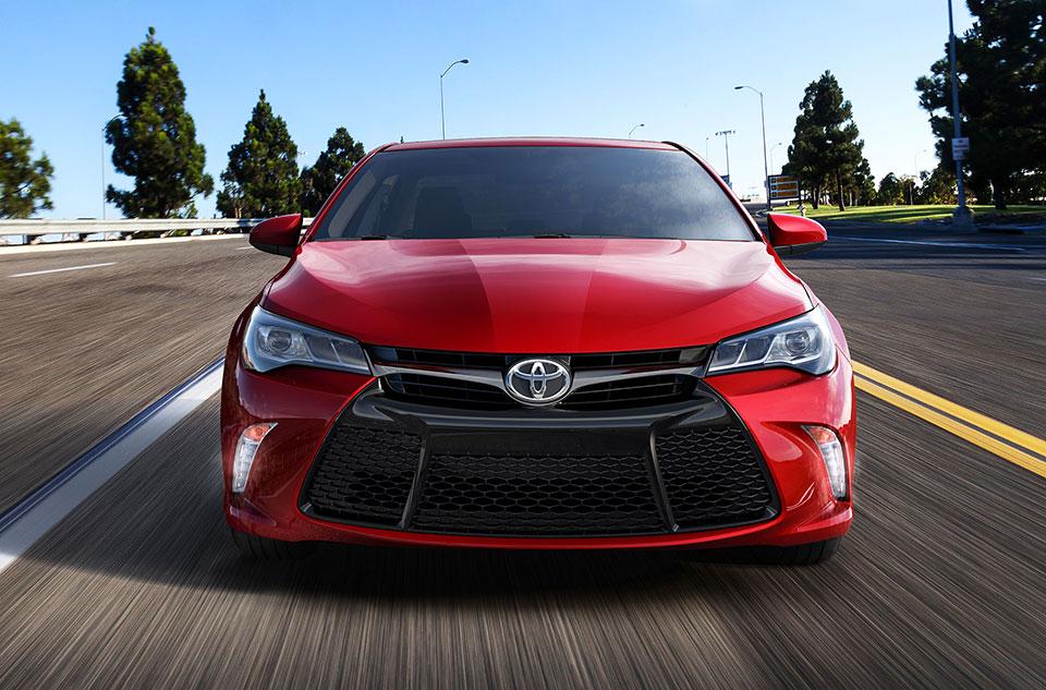 hd-new_york_2014_toyota_camry_1-3