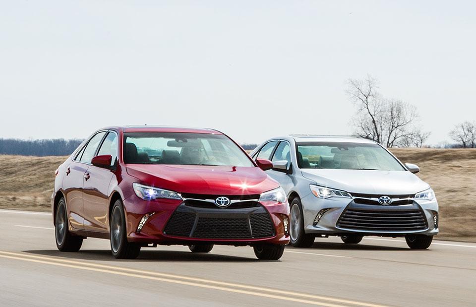 hd-new_york_2014_toyota_camry_1-5