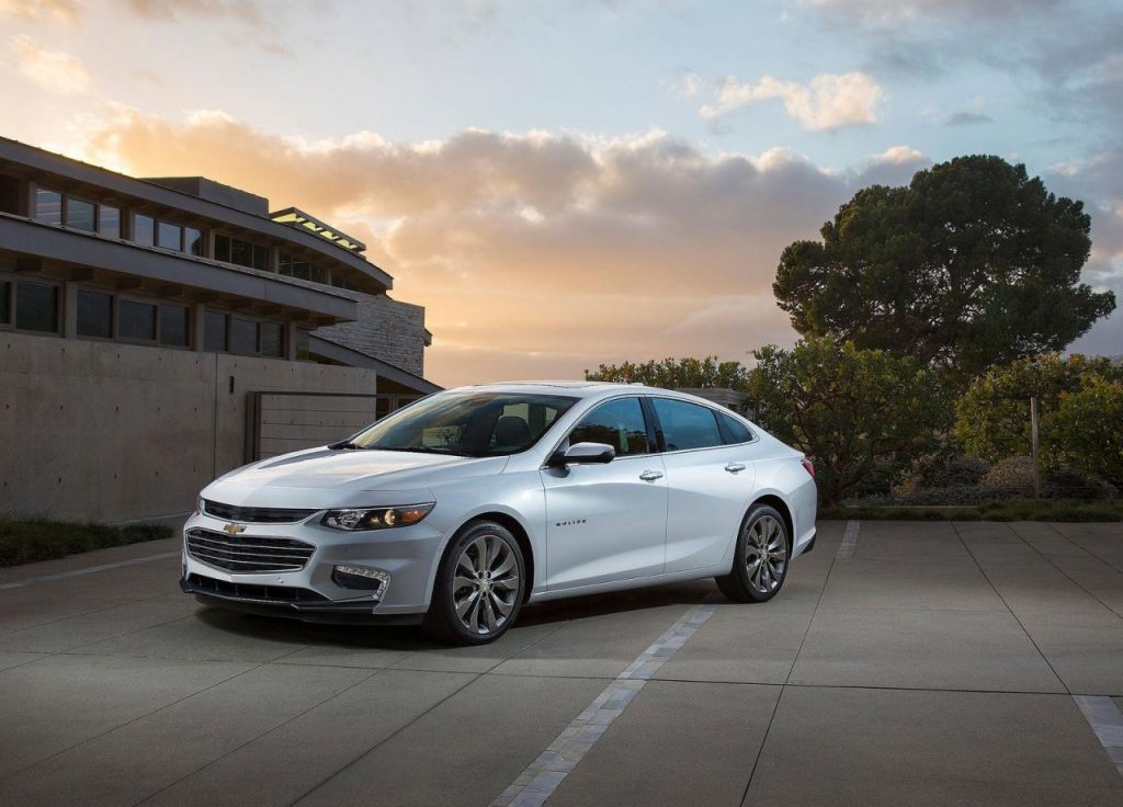 hd-new_york_2015_chevrolet_malibu_1-9