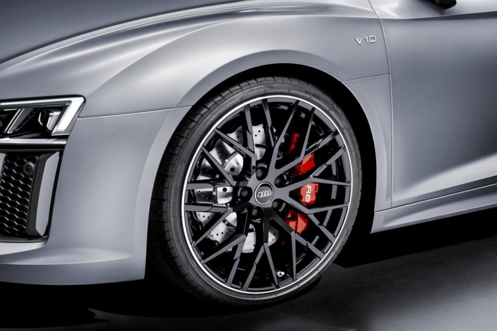 hd-new_york_2017_audi_r8_audi_sport_1-6