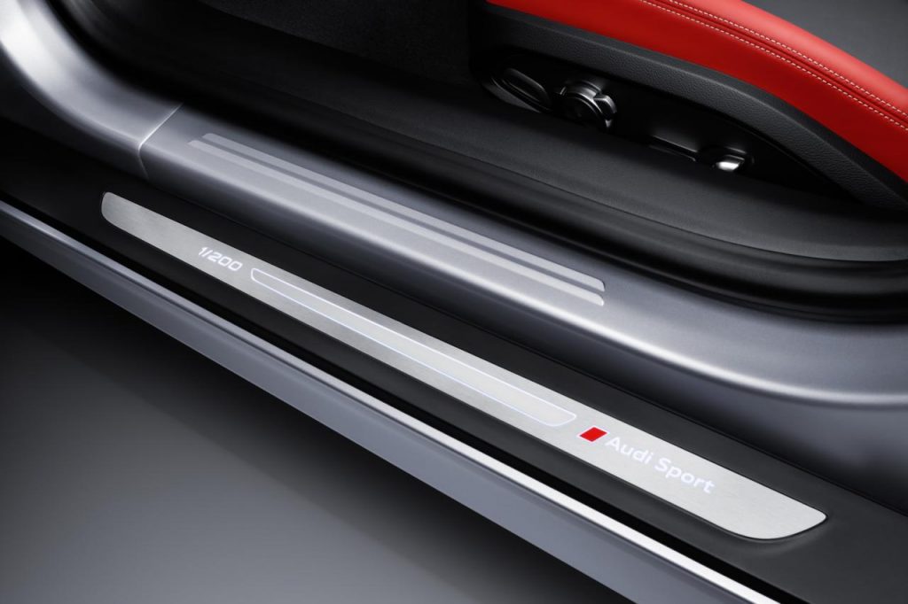 hd-new_york_2017_audi_r8_audi_sport_1-8