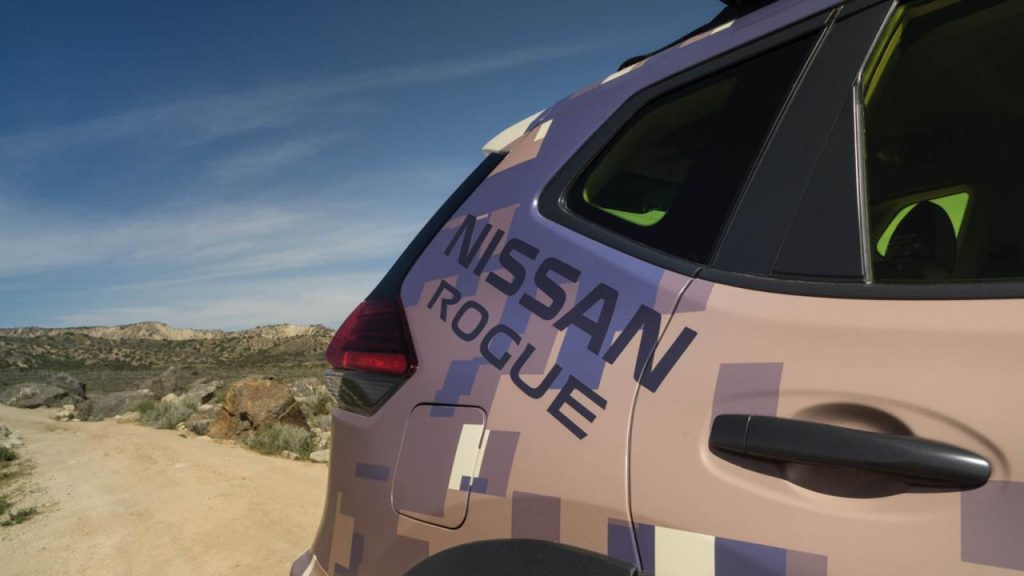 hd-new_york_2017_nissan_rogue_trail_warrior_1-1