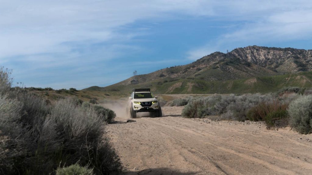 hd-new_york_2017_nissan_rogue_trail_warrior_1-11