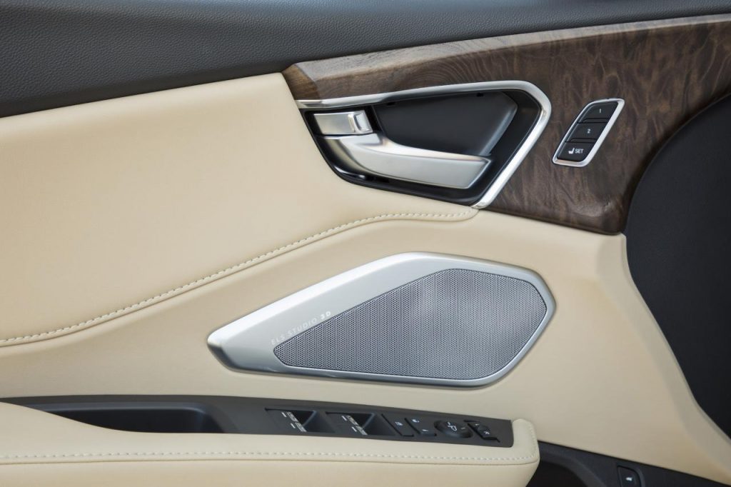 hd-new_york_2018_acura_rdx_1-26