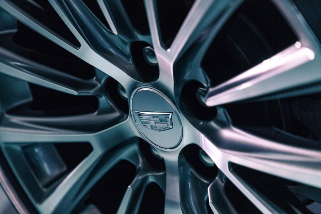 hd-new_york_2019_cadillac_ct5_1-16