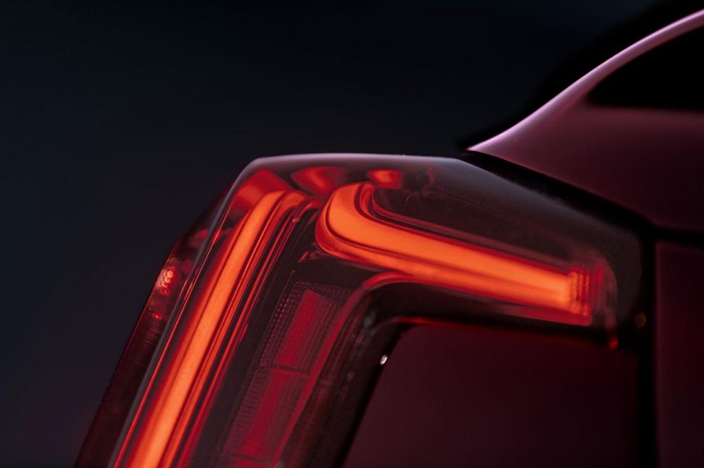 hd-new_york_2019_cadillac_ct5_1-18