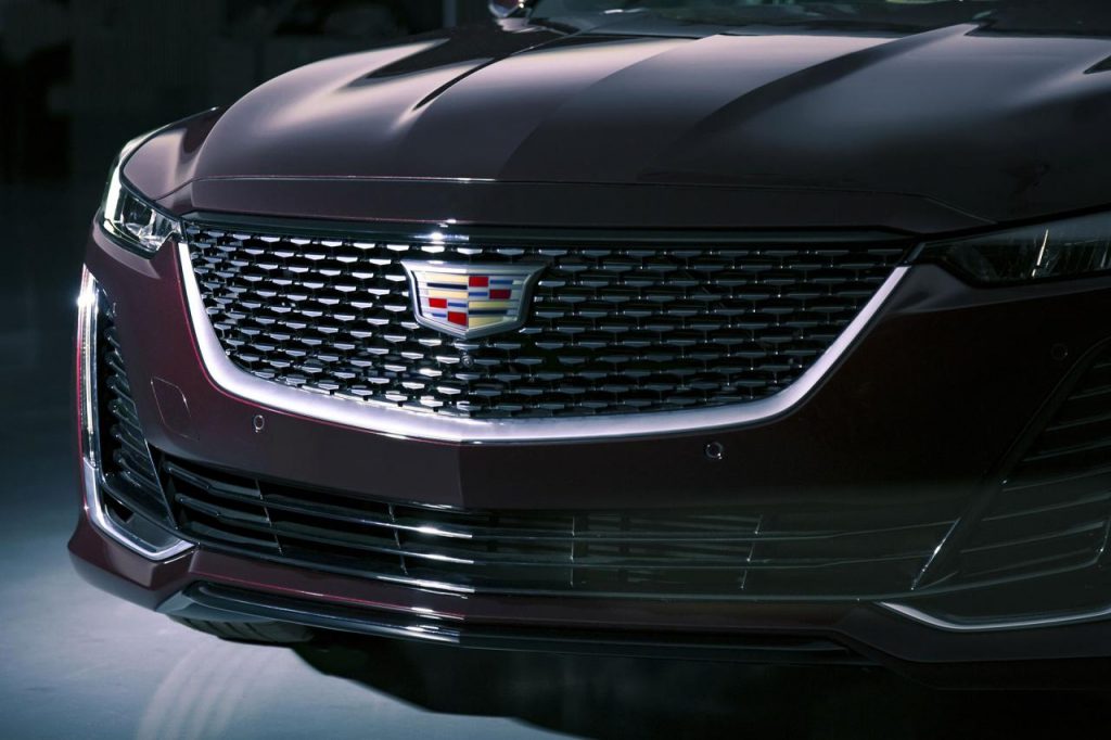 hd-new_york_2019_cadillac_ct5_1-20