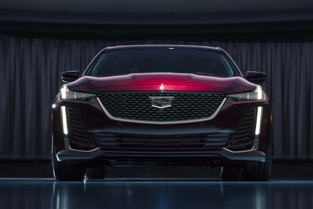 hd-new_york_2019_cadillac_ct5_1-22