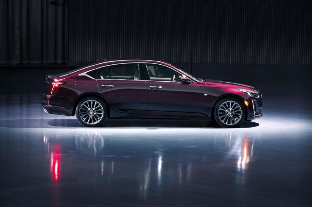 hd-new_york_2019_cadillac_ct5_1-24