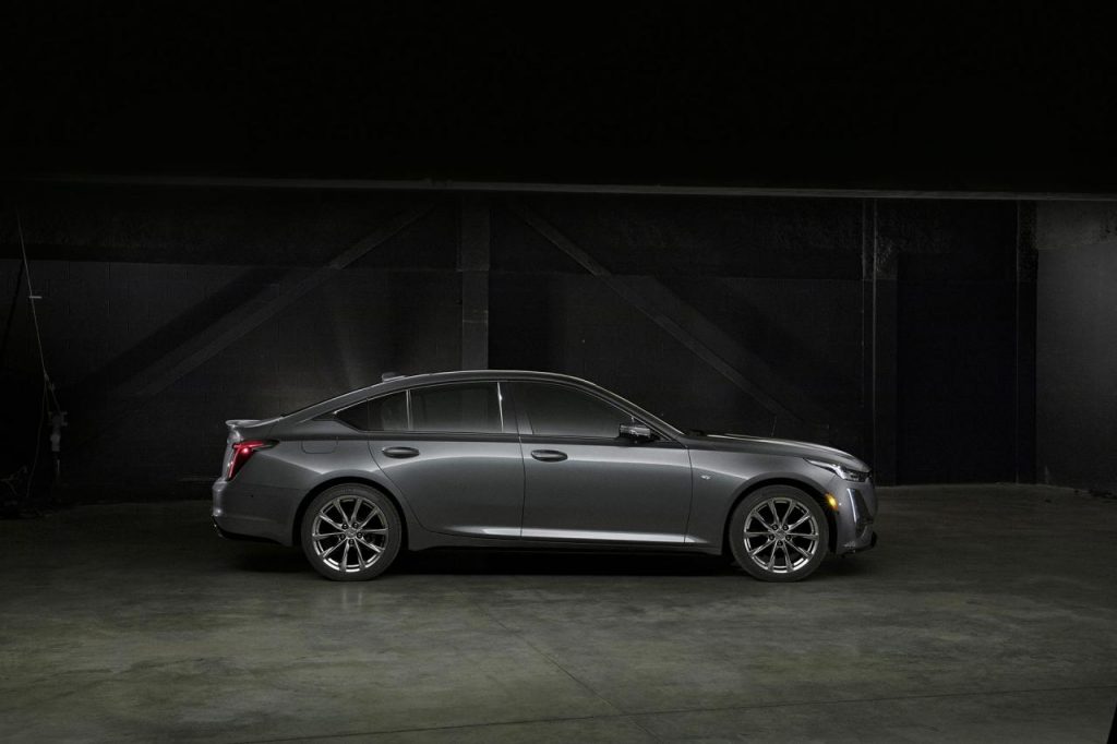 hd-new_york_2019_cadillac_ct5_1-7