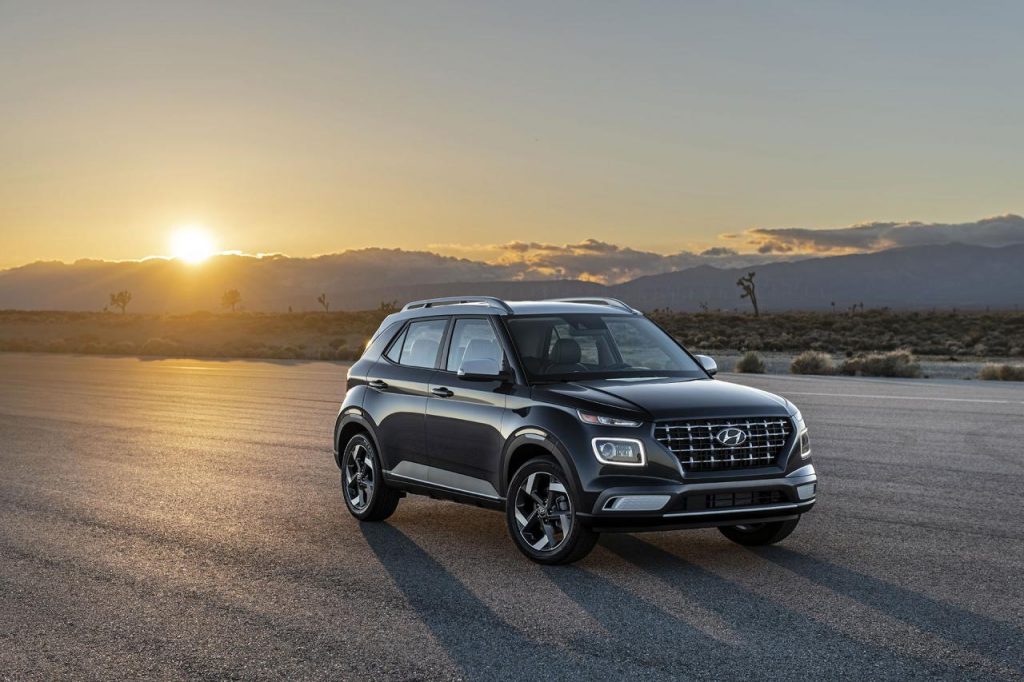 hd-new_york_2019_hyundai_venue_1-10