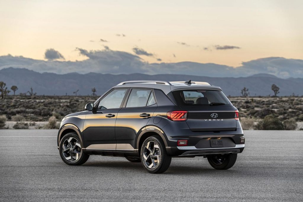 hd-new_york_2019_hyundai_venue_1-19