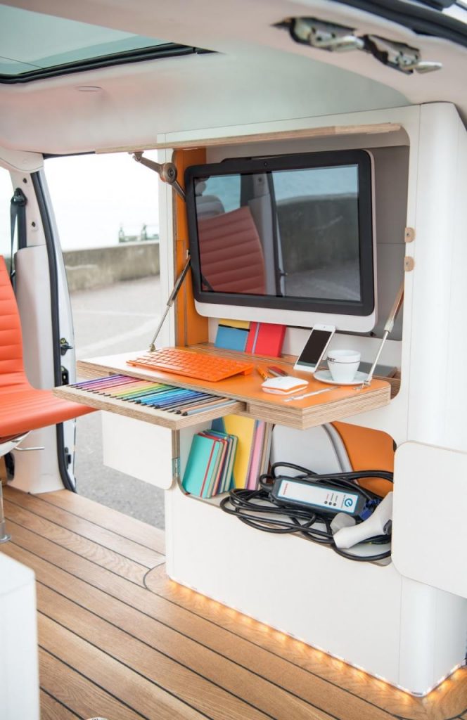 hd-nissan_e_nv200_workspace_bureau_lectrique_roulant_1-14