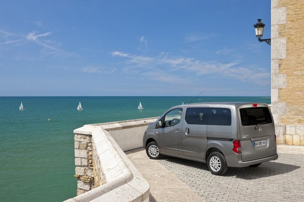 hd-nissan_evalia_summer_edition_le_retour_1-2