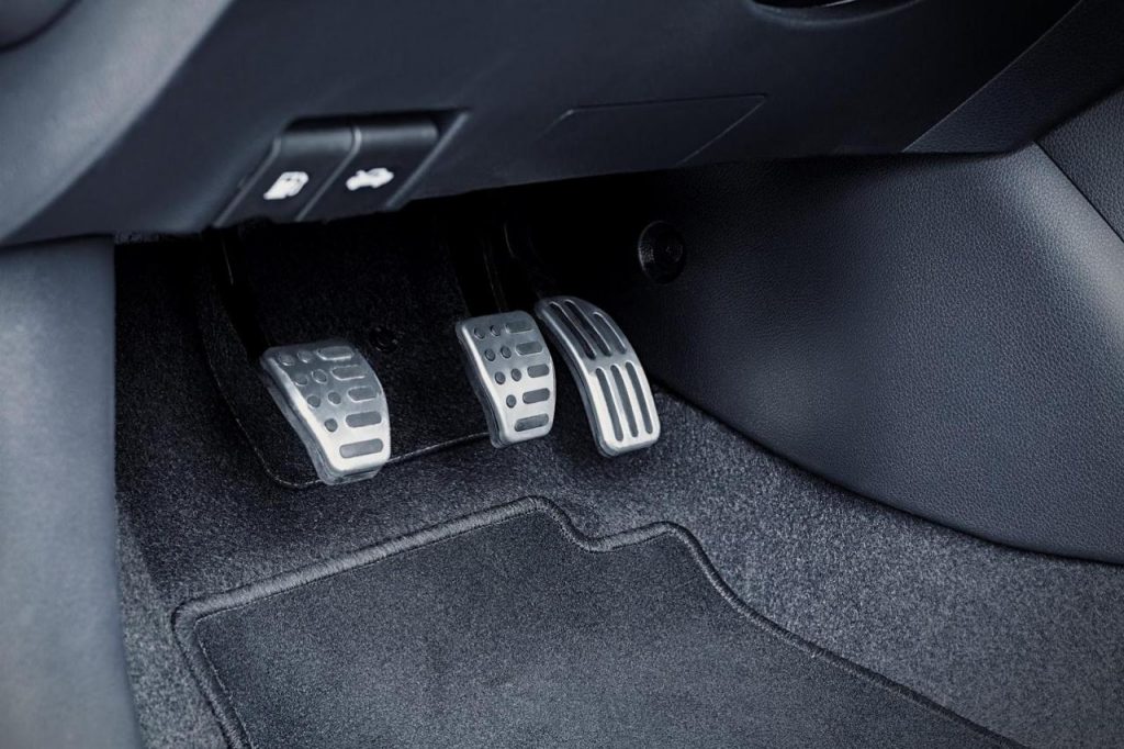 hd-nissan_pulstar_sport_edition_strictement_en_allemagne_1