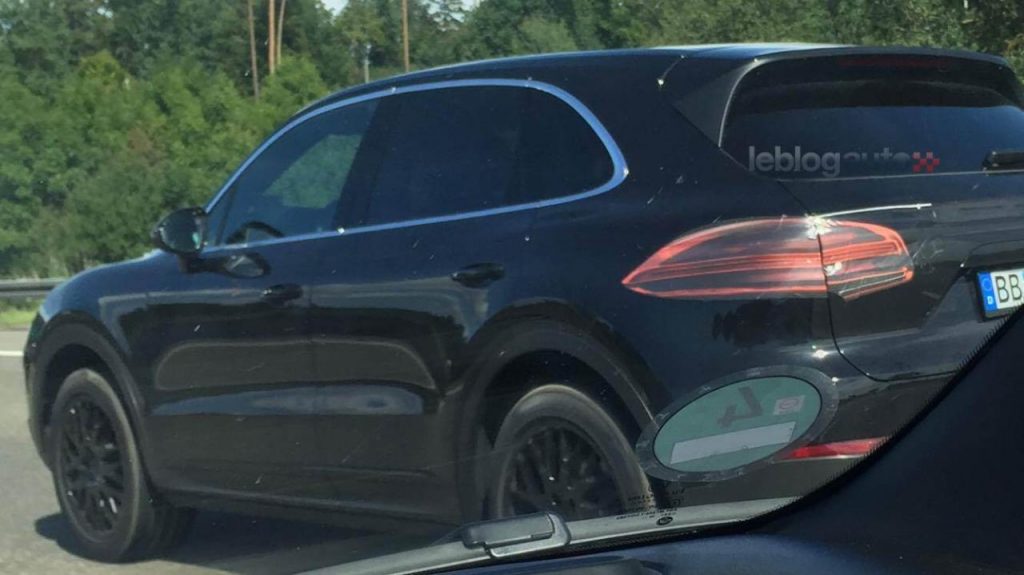 hd-nos_lecteurs_ont_du_talent_christopher_et_le_nouveau_porsche_cayenne_1