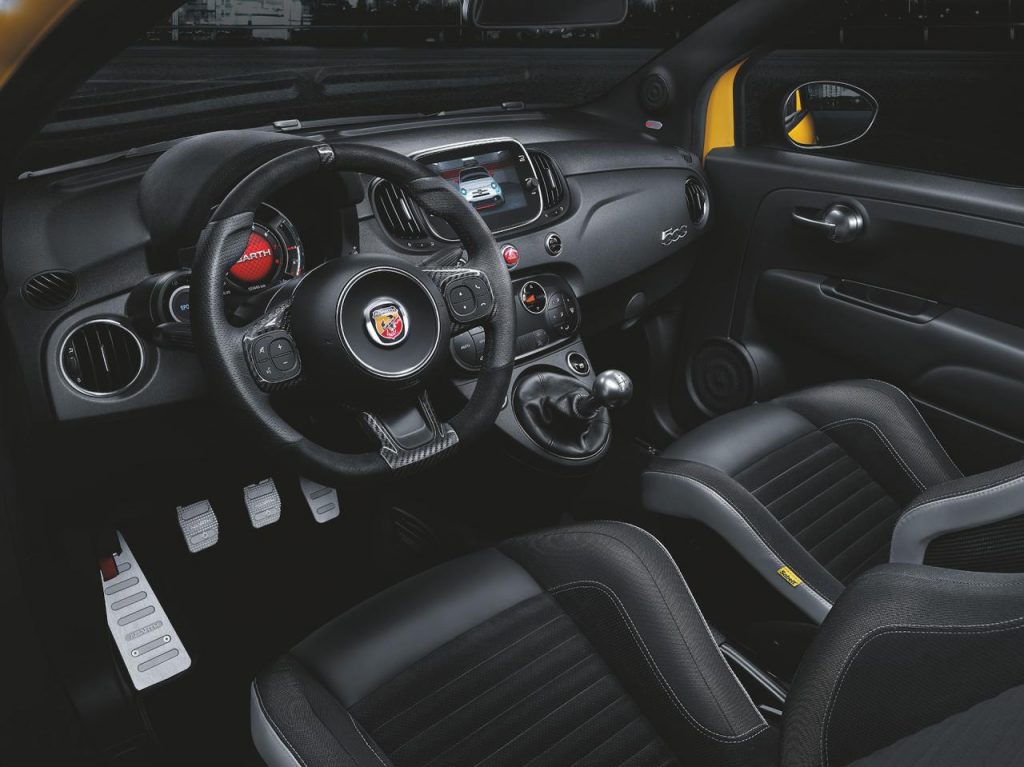 hd-nouveauts_pour_les_abarth_595_1-12