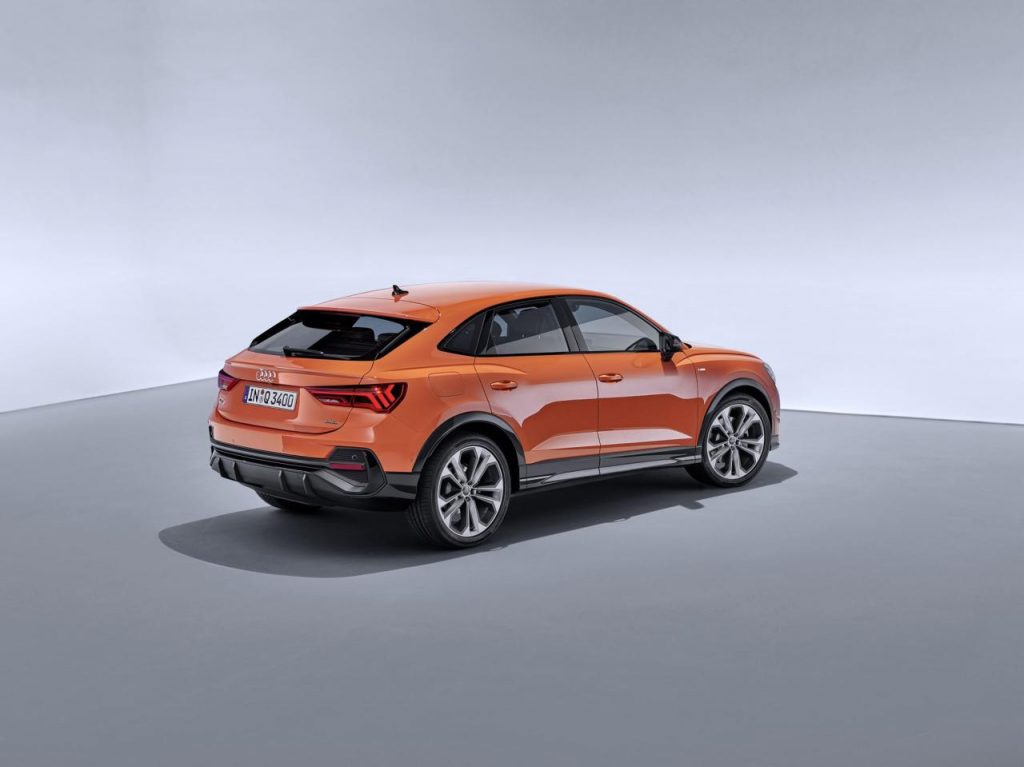 hd-nouvel_audi_q3_sportback_mlange_des_genres_1-21