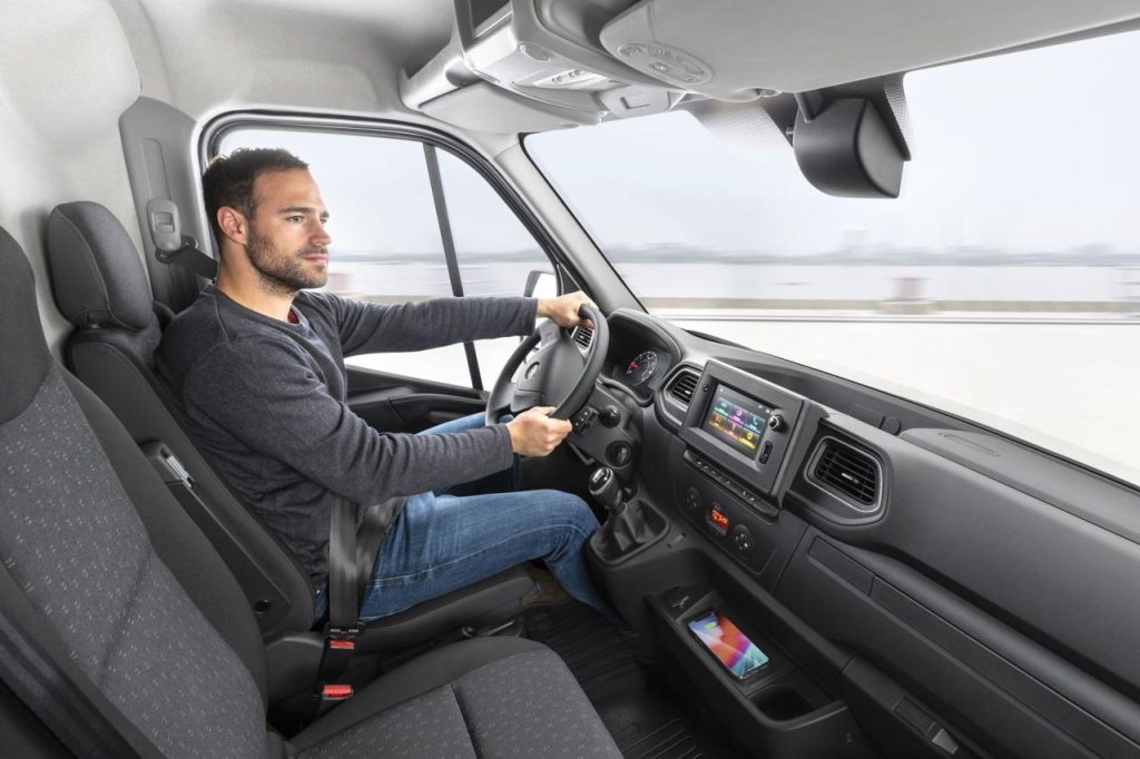 hd-nouvel_opel_movano_toujours_un_master_1-6