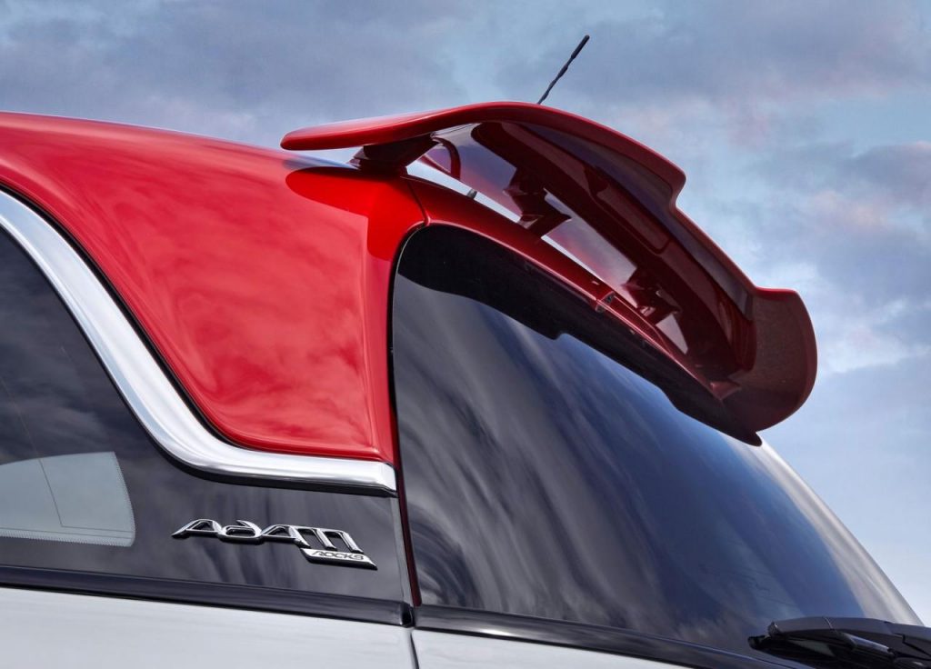 hd-opel_adam_rock_s_le_meilleur_des_deux_1-1