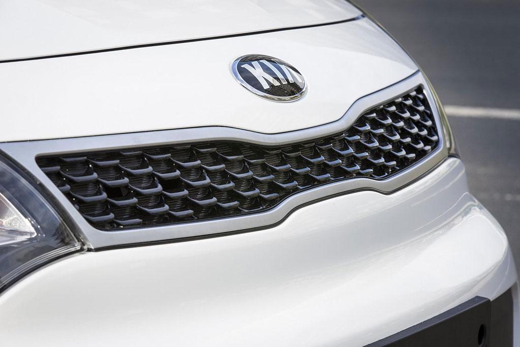 hd-paris_2014_kia_rio_et_venga_1