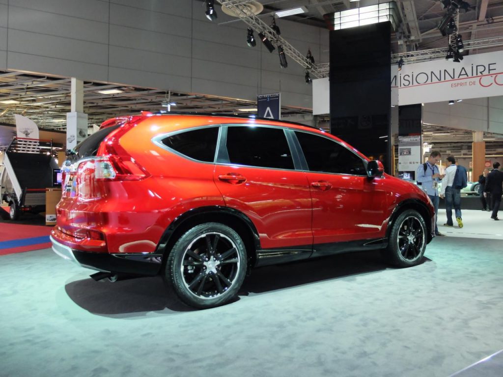 hd-paris_2014_live_honda_cr_v_1-1