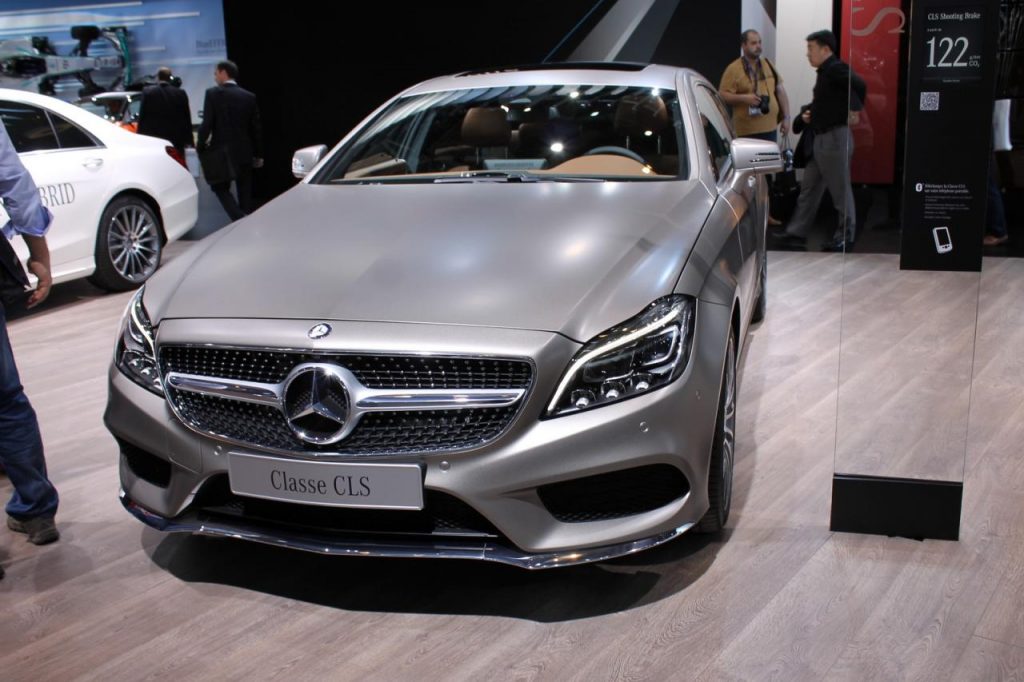 hd-paris_2014_live_mercedes_cls_1-6